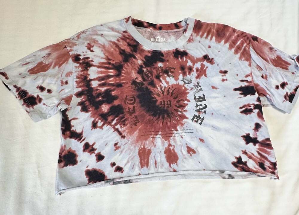 Hollister Life Love Shine Tie Dye Cropped T-Shirt Size XS